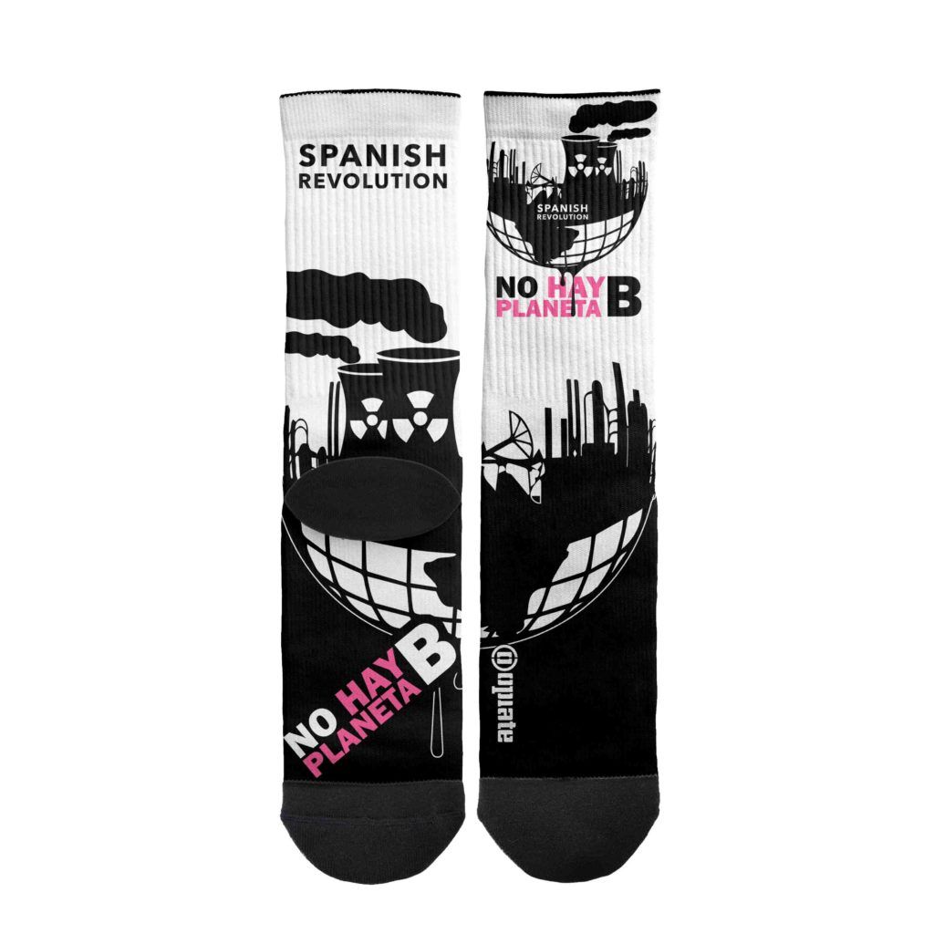 Spanish Revolution – socks – No hay planeta B blanco