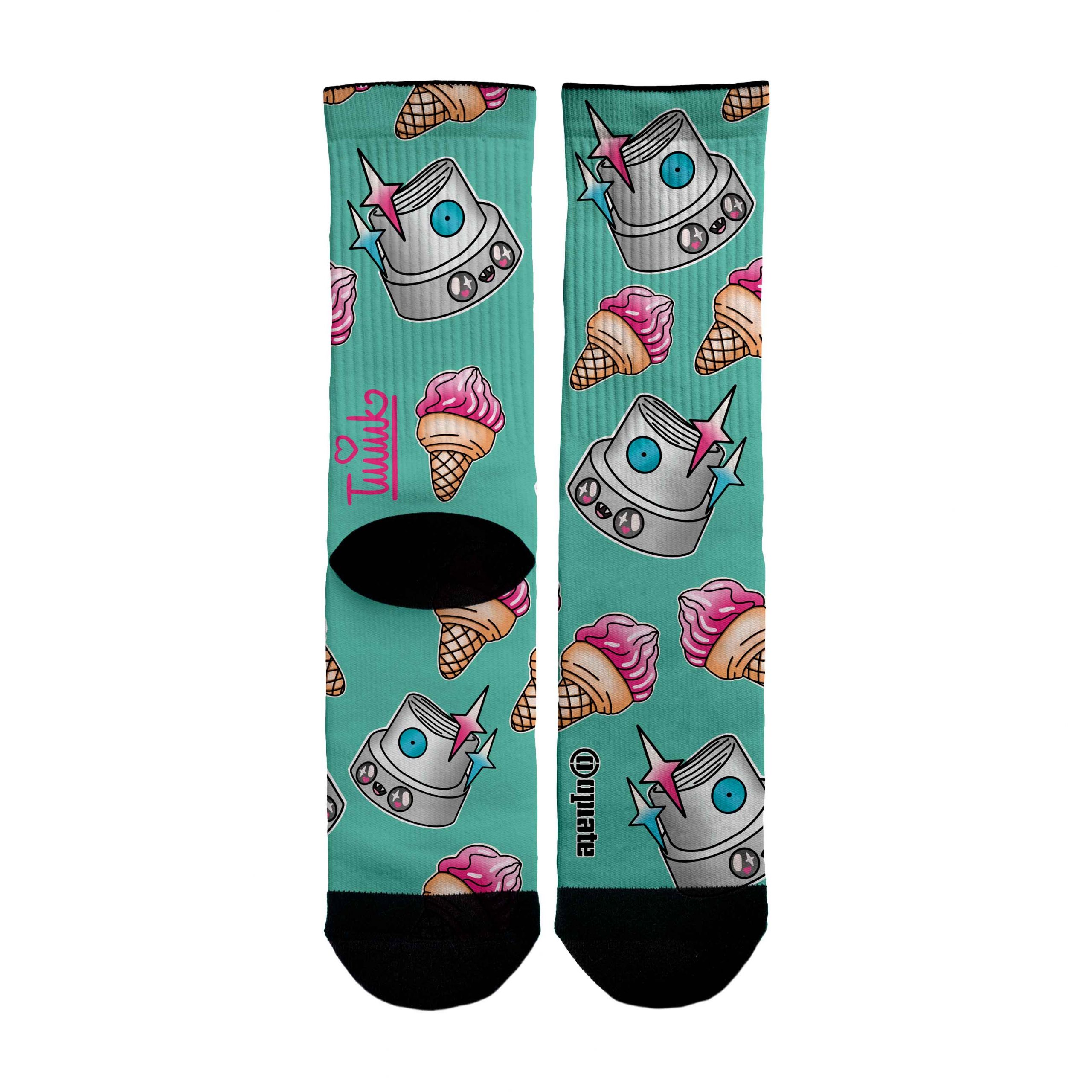 Marta Tuuk – socks – Cuqui cap