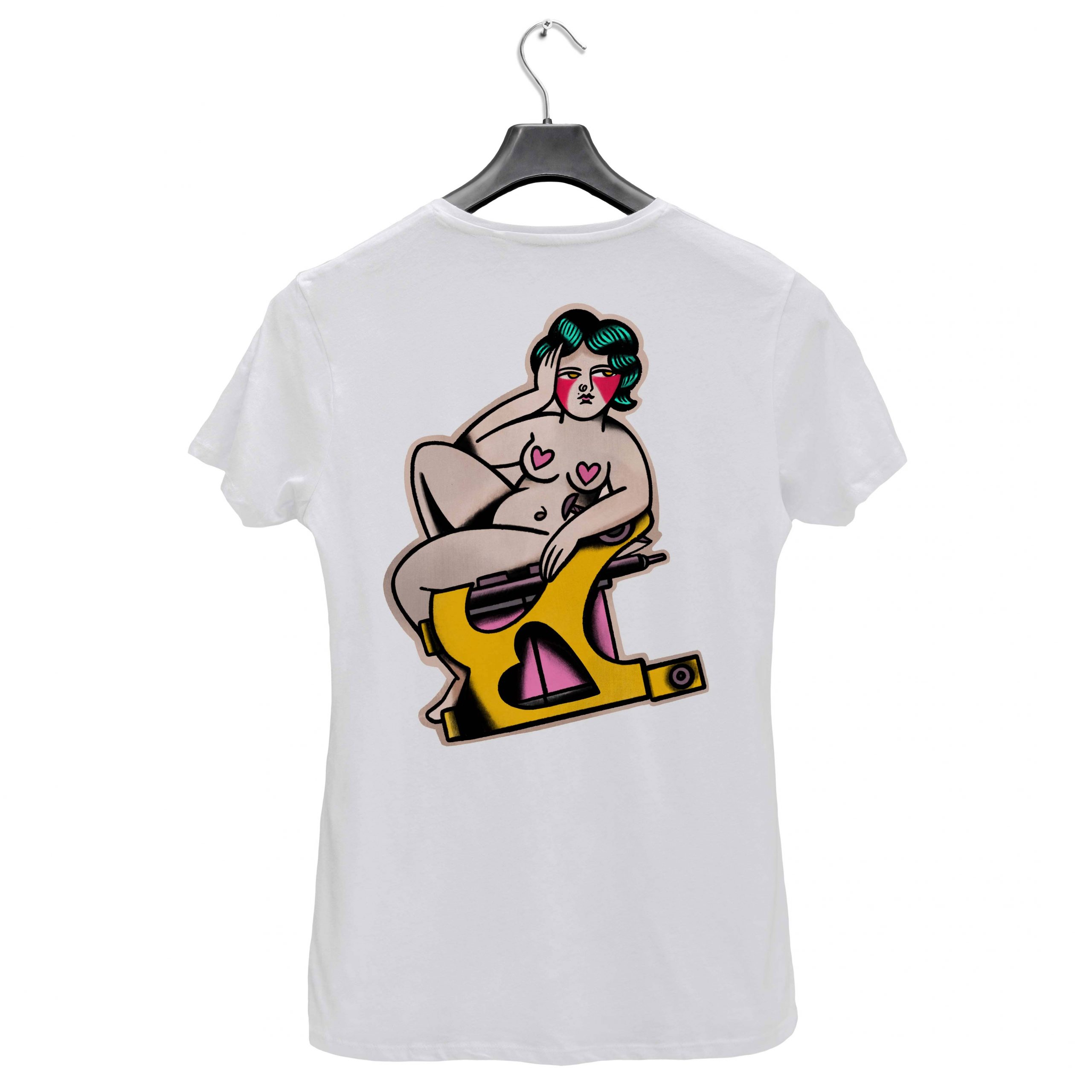 Candela Pájaro – white tshirt – Máquina
