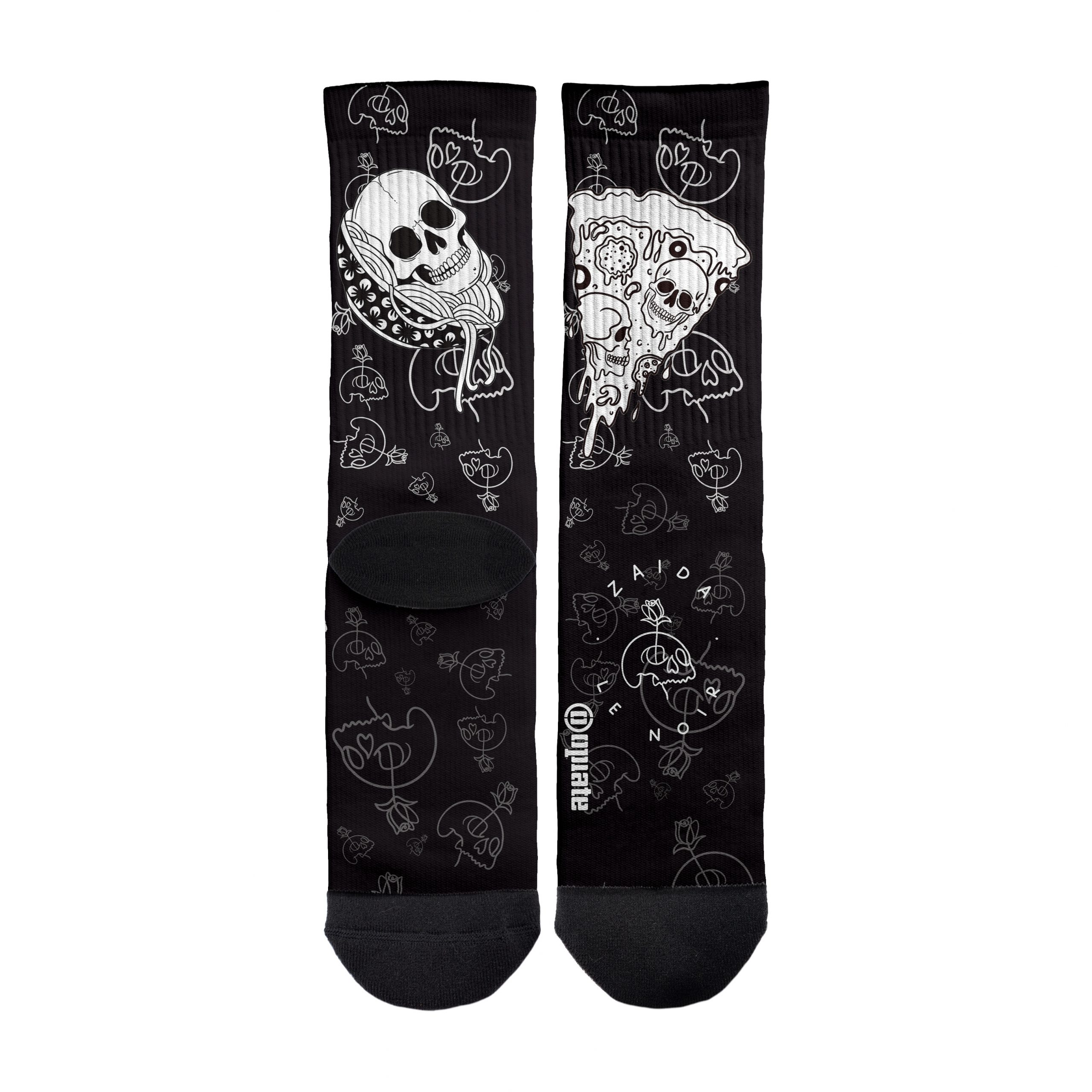 Zaida Le Noir – socks – Pizza ramen negro