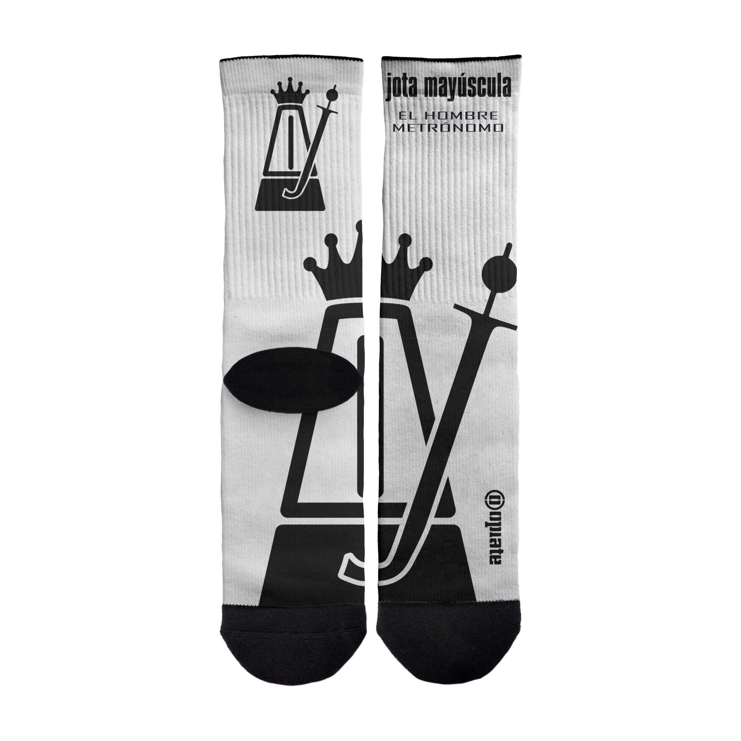 Jota Mayúscula – socks – Hombre metrónomo blanco