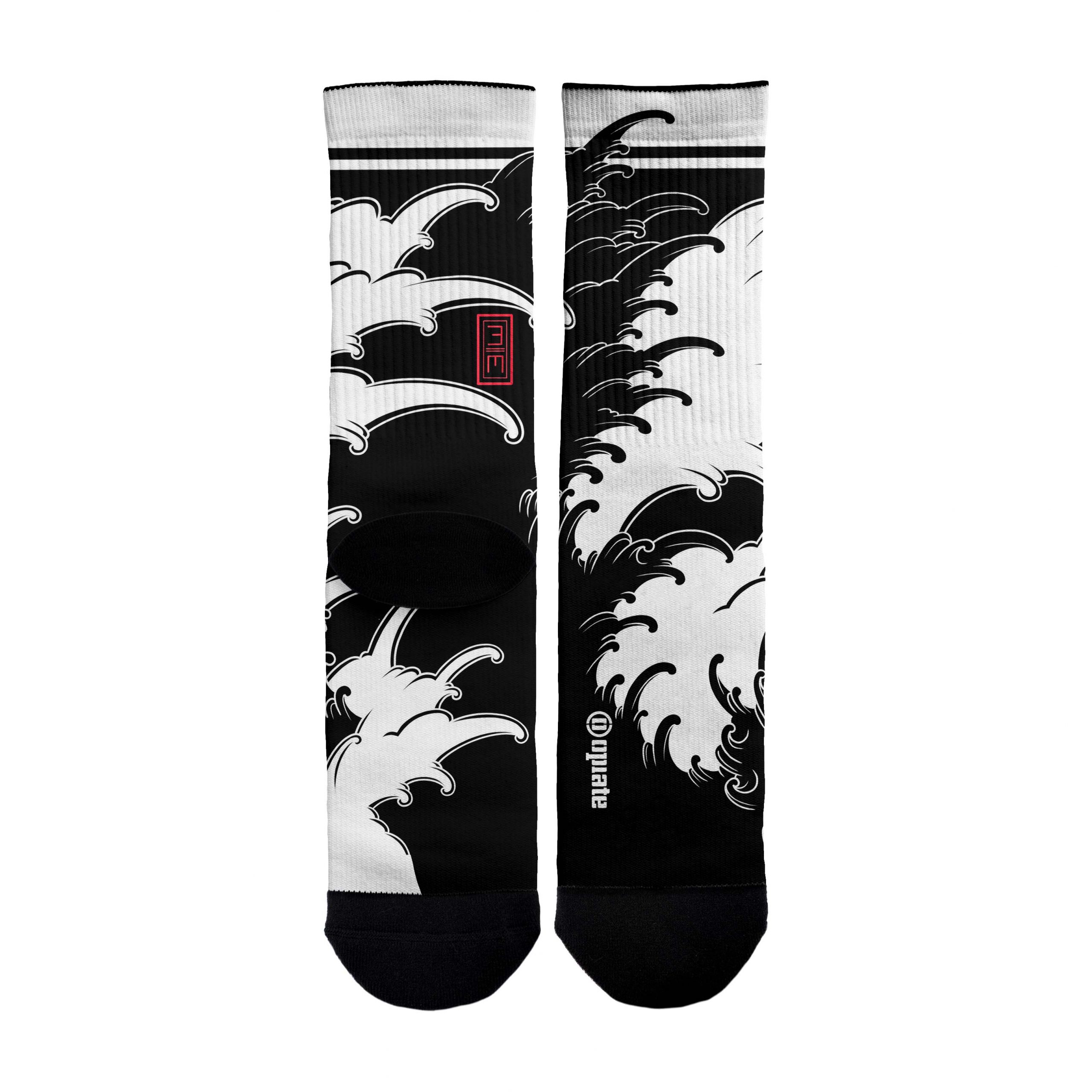 Edu Manadrina – socks –  Light Waves