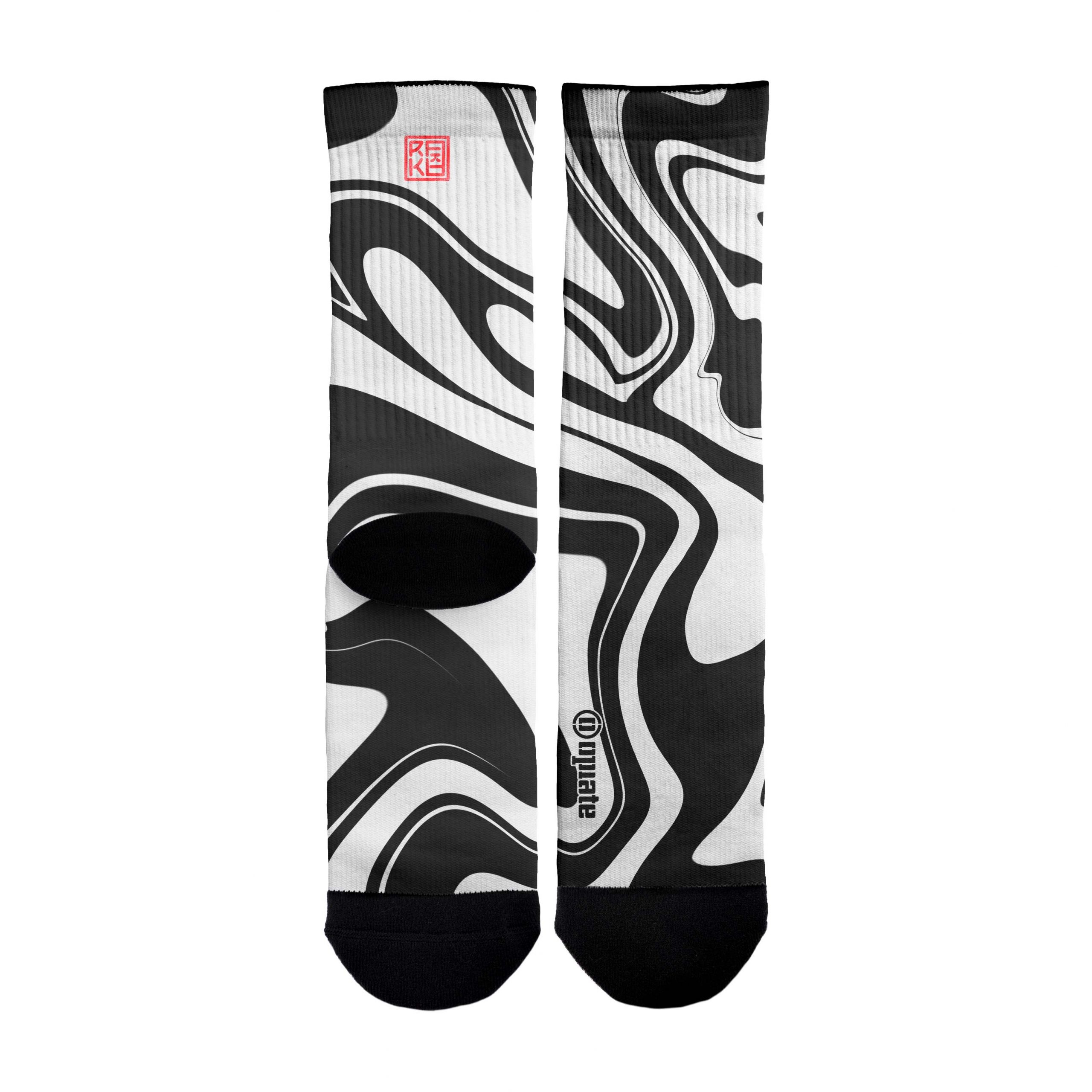 Rakka – socks – Black lines